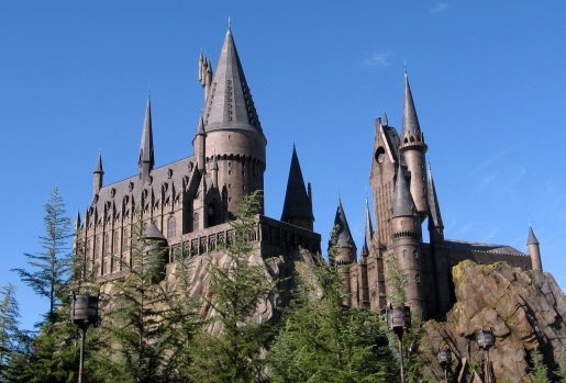 harry potter castle. Harry Potter fans are