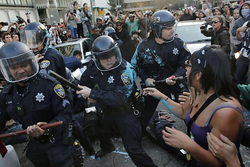 OCCUPY OAKLANDs peaceful protest turned violent when cops showed up ...